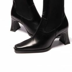 L'INTERVALLE WOMEN Pasteur Black Leather