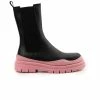 L'INTERVALLE WOMEN Nagano Black Leather/Pink Sole