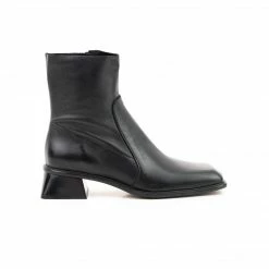 L'INTERVALLE Burgos Black Leather WOMEN