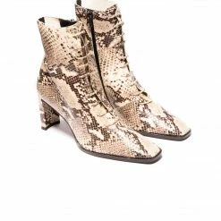 L'INTERVALLE Steinway Natural Snake