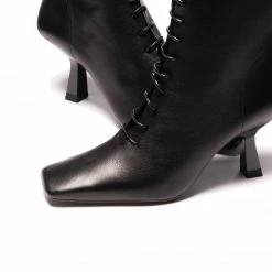 L'INTERVALLE Fairlie Black Leather