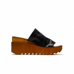 L'INTERVALLE Hiya Black Leather