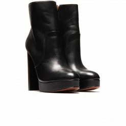 L'INTERVALLE Caracas Black Leather