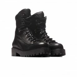 L'INTERVALLE Yaris Black Leather WOMEN