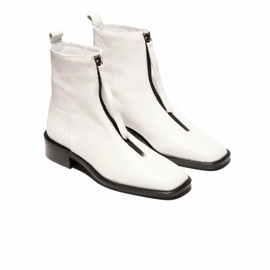L'INTERVALLE Bruges White Leather 2 L'INTERVALLE Bruges White Leather
