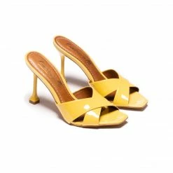 L'INTERVALLE WOMEN Fantine Yellow Patent 9 L'INTERVALLE WOMEN Fantine Yellow Patent