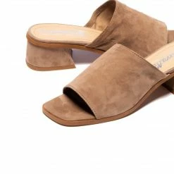 L'INTERVALLE Janica Taupe Leather