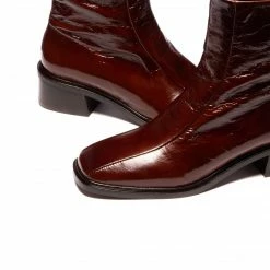 L'INTERVALLE Gilgen Chestnut Leather