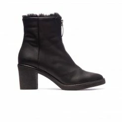 L'INTERVALLE Spica Black Leather