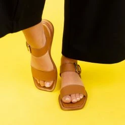 L'INTERVALLE WOMEN Angel Black Leather