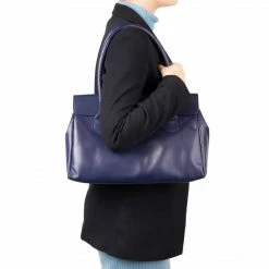 L'INTERVALLE Mazarine Dark Blue Leather