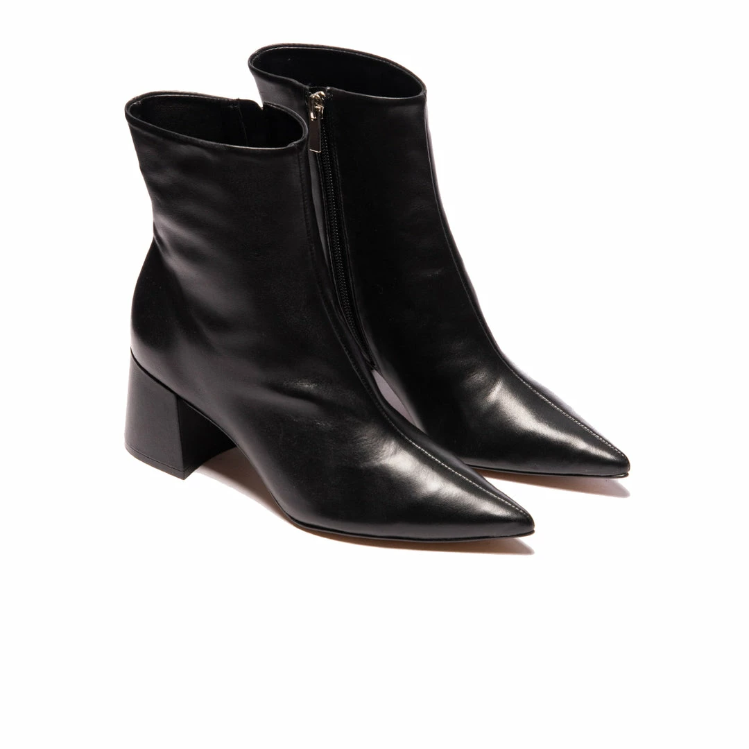 L'INTERVALLE Belem Black Leather WOMEN 2 L'INTERVALLE Belem Black Leather WOMEN