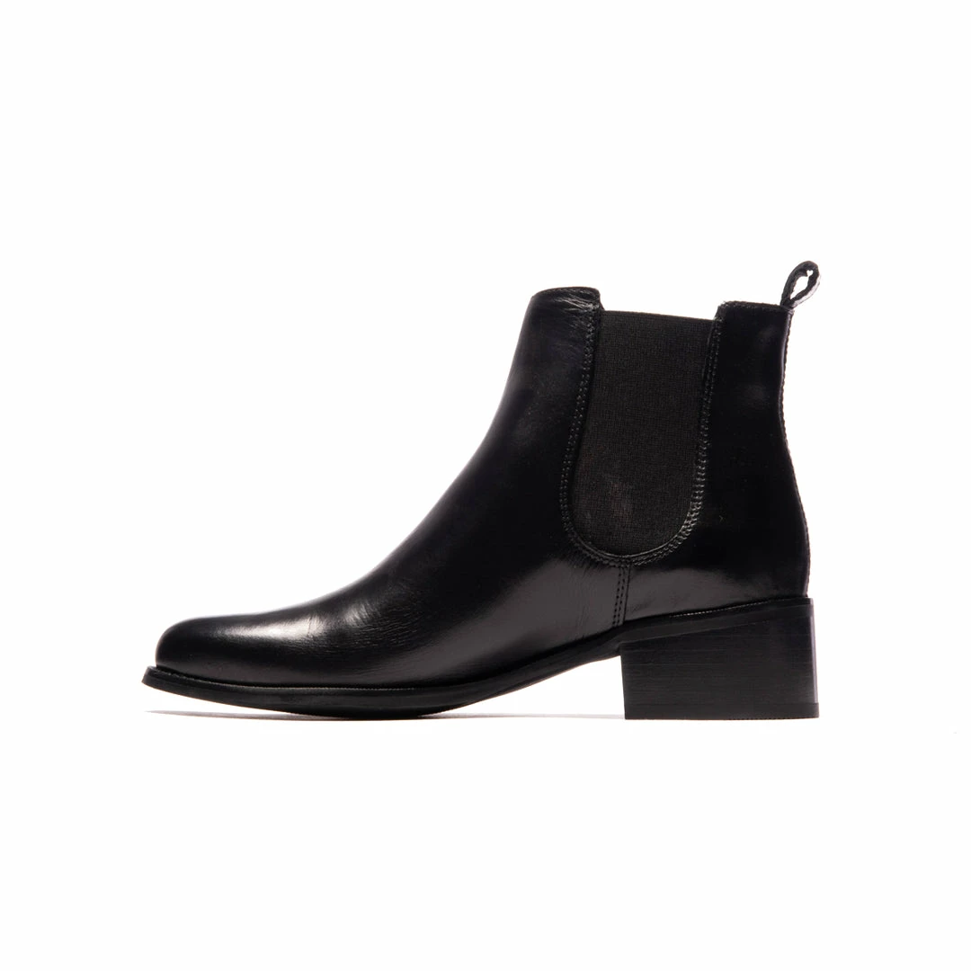 L'INTERVALLE Ariano Black Leather WOMEN 3 L'INTERVALLE Ariano Black Leather WOMEN