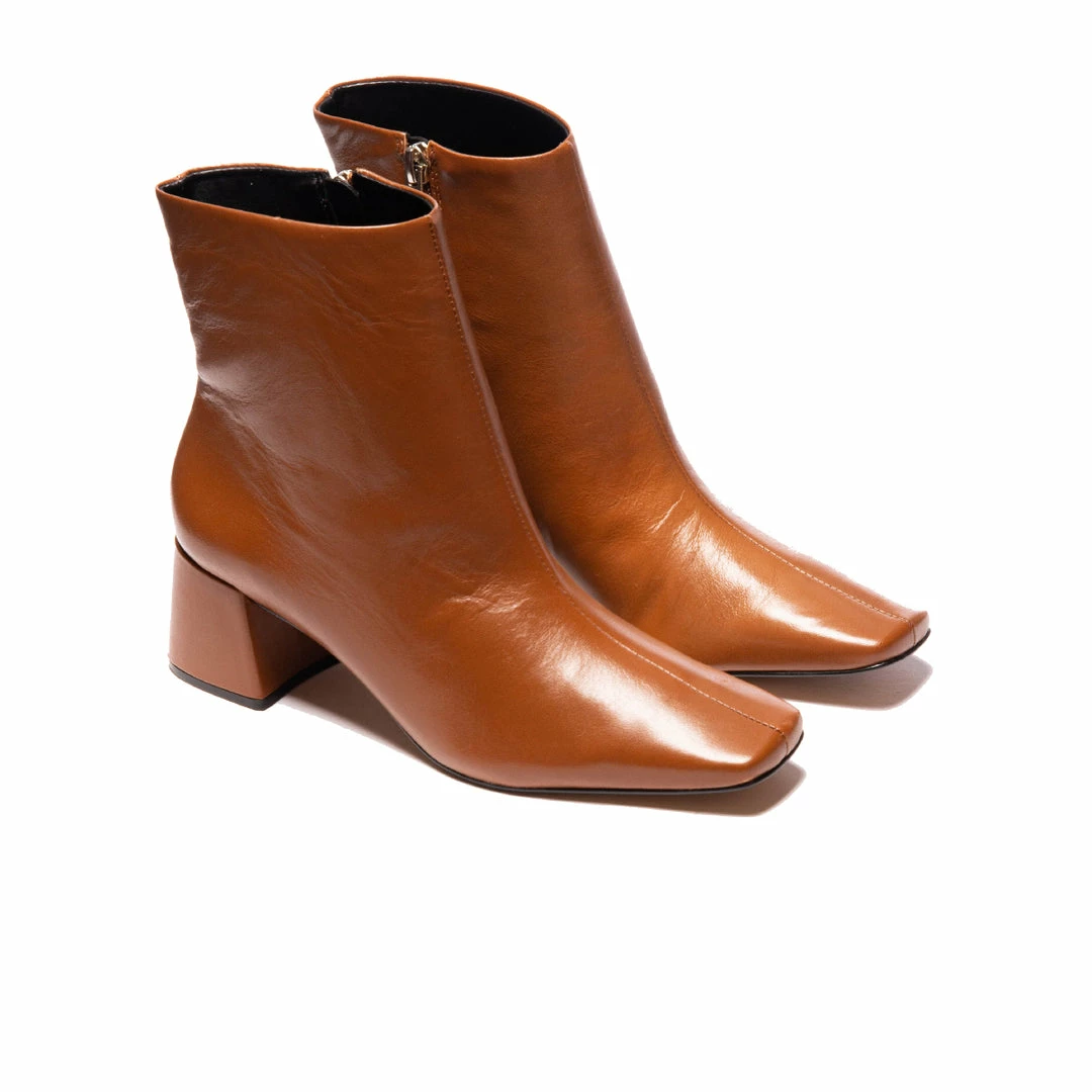 L'INTERVALLE Aracaju Caramel Leather 2 L'INTERVALLE Aracaju Caramel Leather