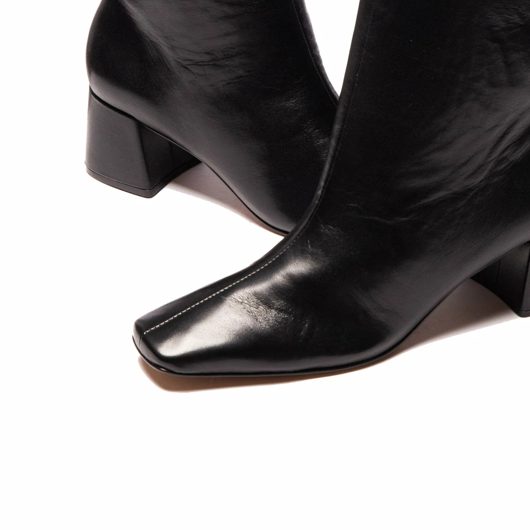 L'INTERVALLE Aracaju Black Leather 5 L'INTERVALLE Aracaju Black Leather