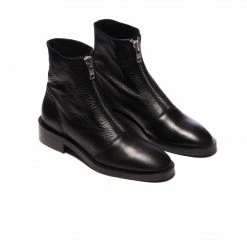 L'INTERVALLE Victory Black Tumble Leather