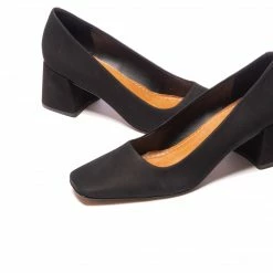 L'INTERVALLE Lorraine Black Nubuck