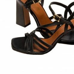 L'INTERVALLE Nivea Black Leather 9 L'INTERVALLE Nivea Black Leather