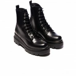 L'INTERVALLE Bolt Black Box