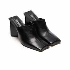 L'INTERVALLE Loutro Black Leather