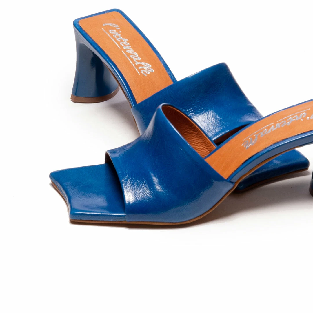 L'INTERVALLE WOMEN Singer Dark Blue Leather 5 L'INTERVALLE WOMEN Singer Dark Blue Leather