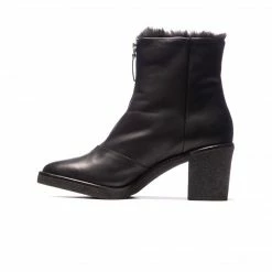 L'INTERVALLE Spica Black Leather