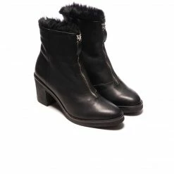 L'INTERVALLE Spica Black Leather