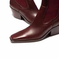 L'INTERVALLE Alacantra Bordeaux Leather