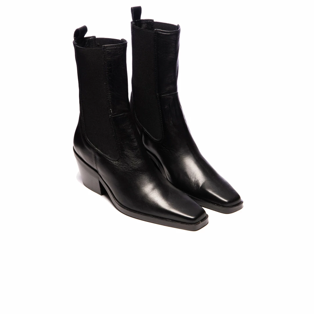 L'INTERVALLE Alacantra Black Leather 5 L'INTERVALLE Alacantra Black Leather