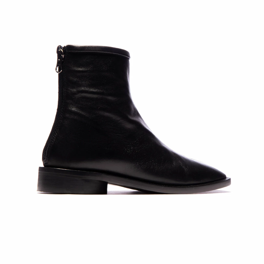 L'INTERVALLE Alfama Black Leather 4 L'INTERVALLE Alfama Black Leather