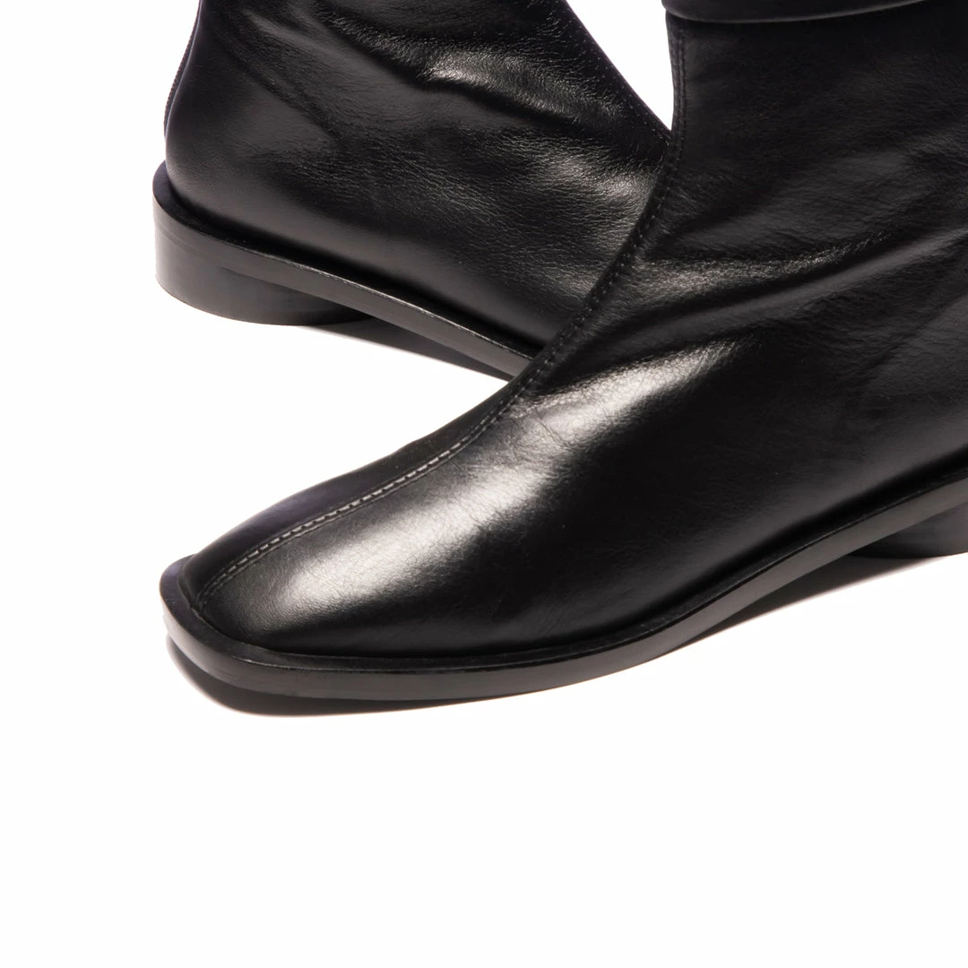 L'INTERVALLE Alfama Black Leather 5 L'INTERVALLE Alfama Black Leather