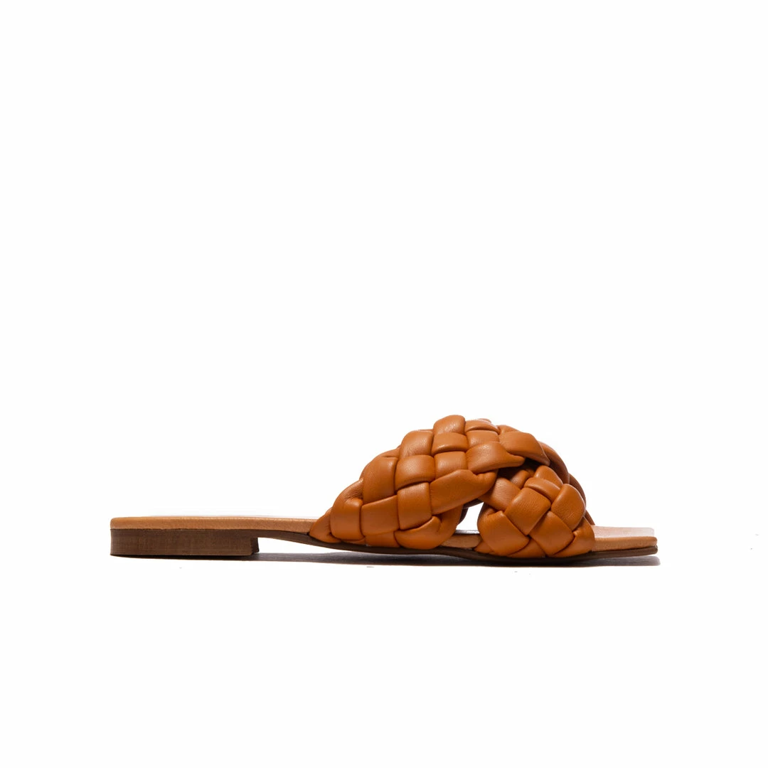 L'INTERVALLE Miriel Tan 1 L'INTERVALLE Miriel Tan