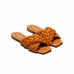 L'INTERVALLE Miriel Tan