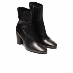 L'INTERVALLE Vanderbilt Black Leather