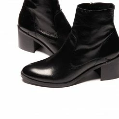 L'INTERVALLE WOMEN Fresno Black Leather