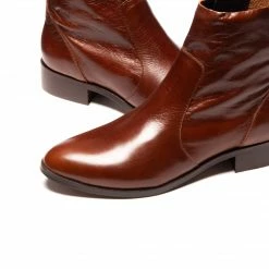 L'INTERVALLE Mercer Chestnut Leather