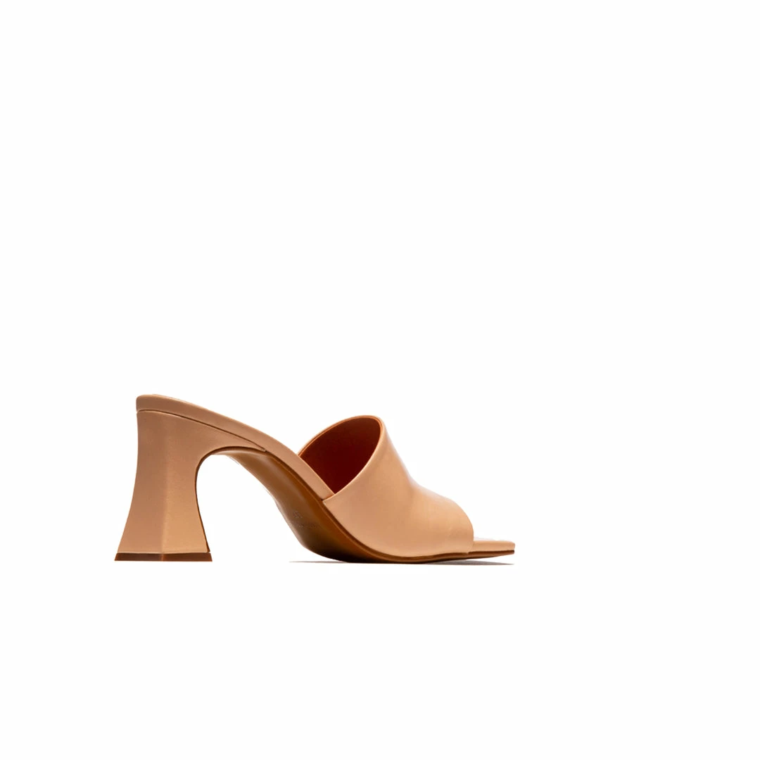 L'INTERVALLE Plaka Nude Leather WOMEN 3 L'INTERVALLE Plaka Nude Leather WOMEN