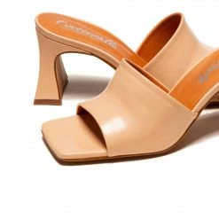 L'INTERVALLE Plaka Nude Leather WOMEN 7 L'INTERVALLE Plaka Nude Leather WOMEN