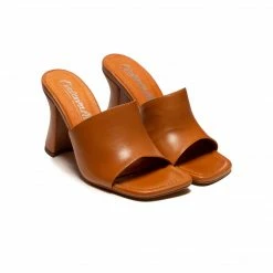 L'INTERVALLE WOMEN Symi Tan Leather