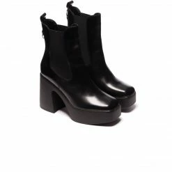 L'INTERVALLE WOMEN Trento Black Leather