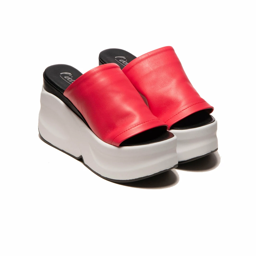 L'INTERVALLE WOMEN Cricket Dark Pink Leather 2 L'INTERVALLE WOMEN Cricket Dark Pink Leather