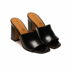 L'INTERVALLE WOMEN Sunday Black Leather