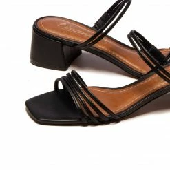 L'INTERVALLE Gale Black Leather