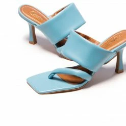 L'INTERVALLE Jet Blue Leather