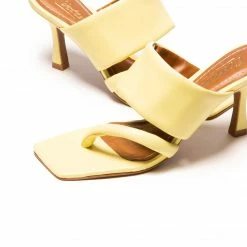 L'INTERVALLE Jet Yellow Leather 10 L'INTERVALLE Jet Yellow Leather