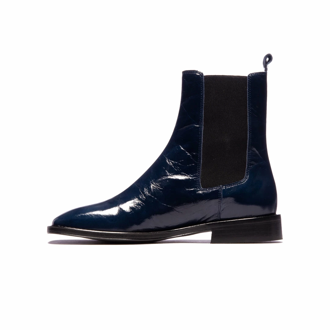 L'INTERVALLE Essen Navy Leather 2 L'INTERVALLE Essen Navy Leather