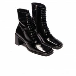 L'INTERVALLE Newbury Black Leather