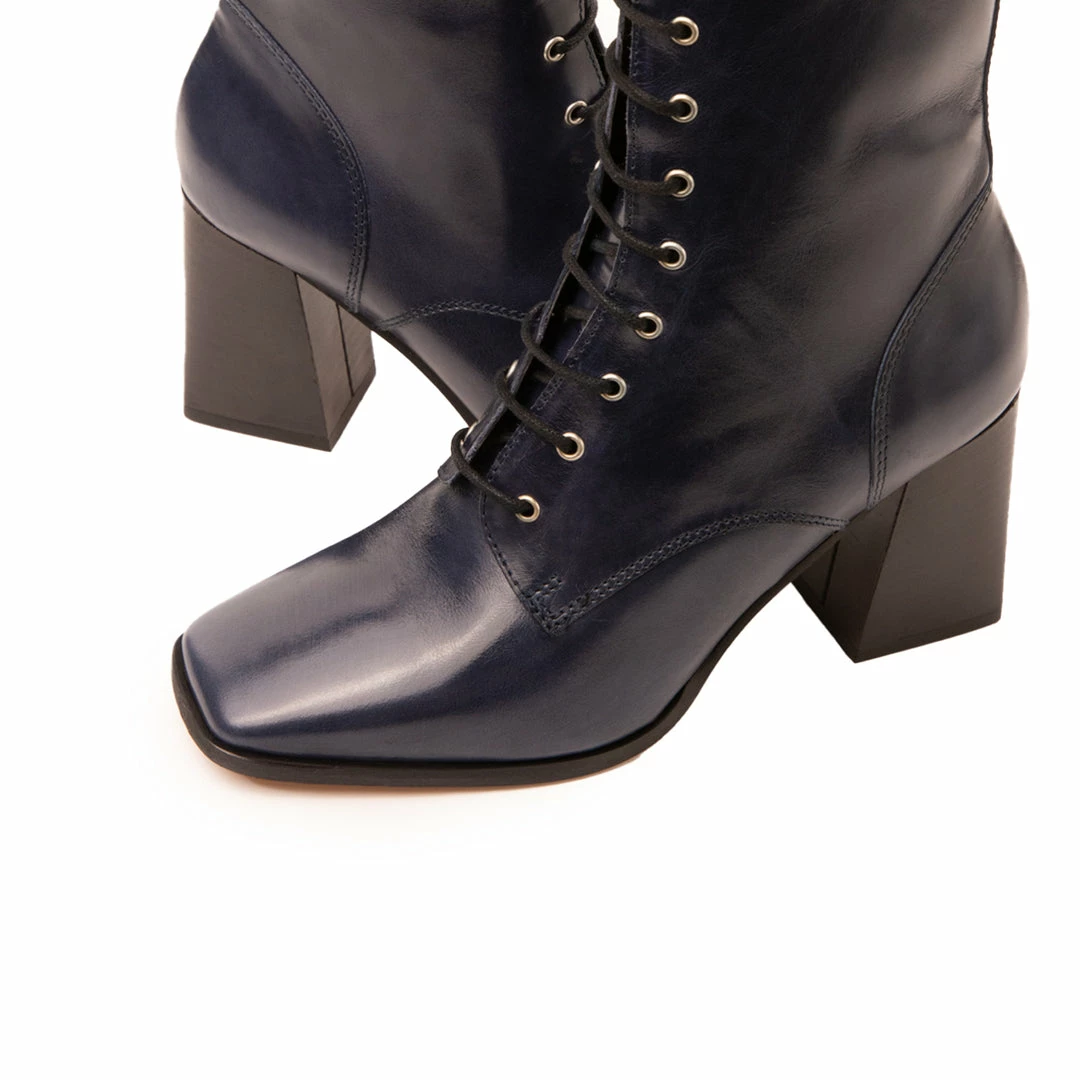 L'INTERVALLE Palermo Navy Leather 4 L'INTERVALLE Palermo Navy Leather