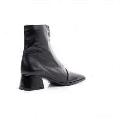 L'INTERVALLE Fleetwood Black Leather WOMEN