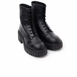 L'INTERVALLE Kington Black Leather